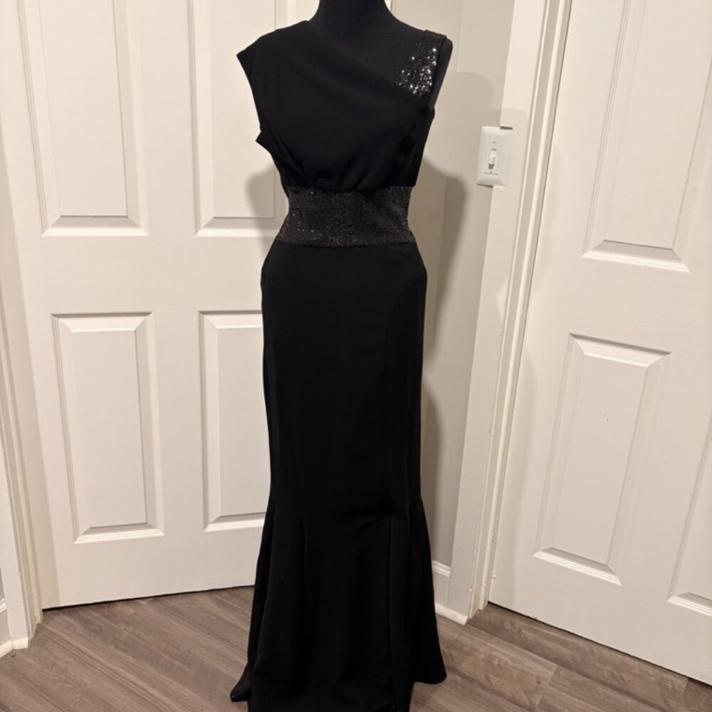 Narcisco Rodriguez Black Gown with Sequin Waist and detailing, Size 4